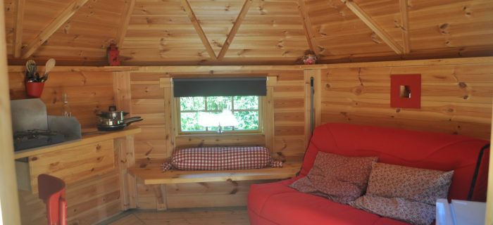 Kota Finlandais couple Insolite Auvergne Cantal Lioran (6)
